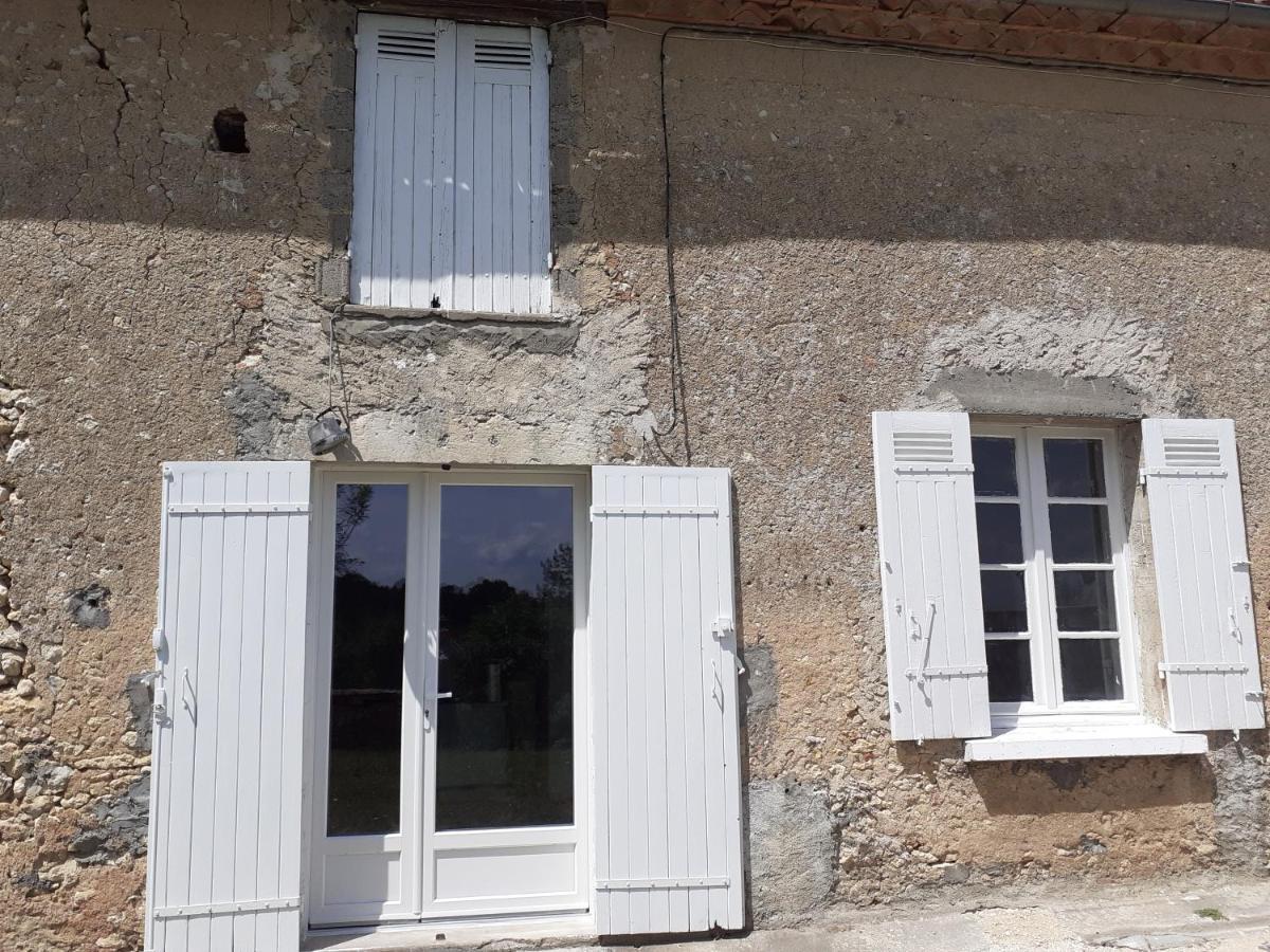 Chambre D'Hotes La Grange Chalagnac Екстер'єр фото